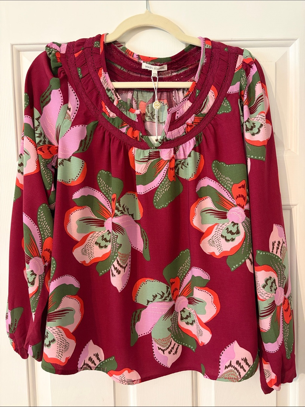 Mary Square Women's Plum Floral Blouse size XS NWT
